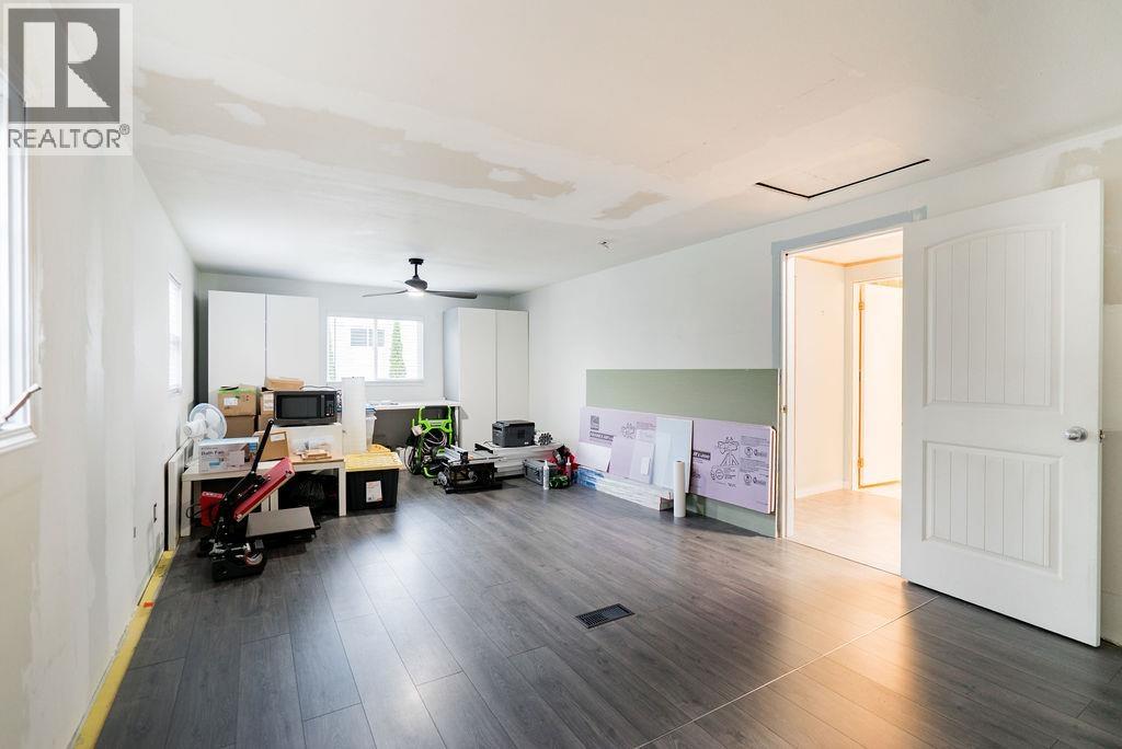 19728 Poplar Place, Pitt Meadows, British Columbia  V3Y 1Z3 - Photo 31 - R3073241