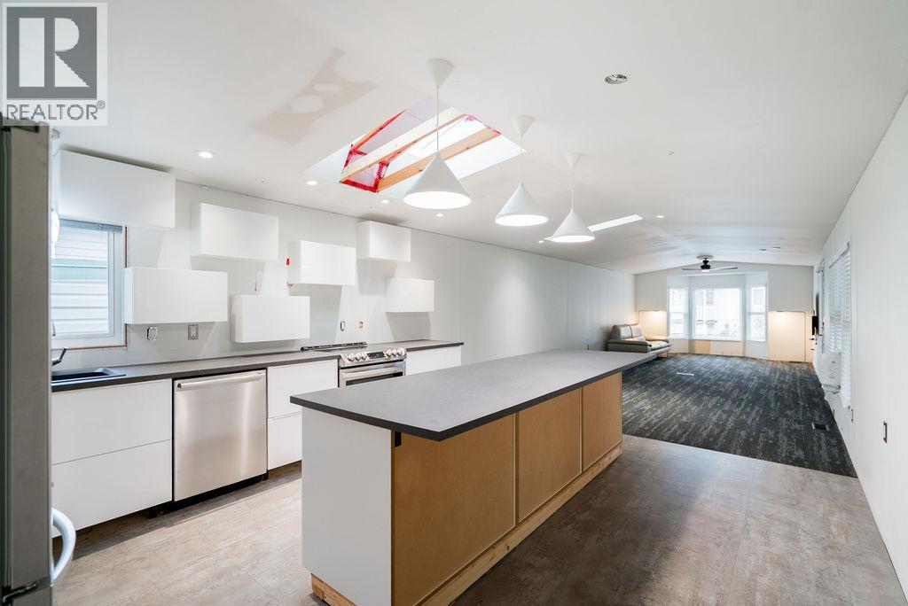 19728 Poplar Place, Pitt Meadows, British Columbia  V3Y 1Z3 - Photo 7 - R3073241