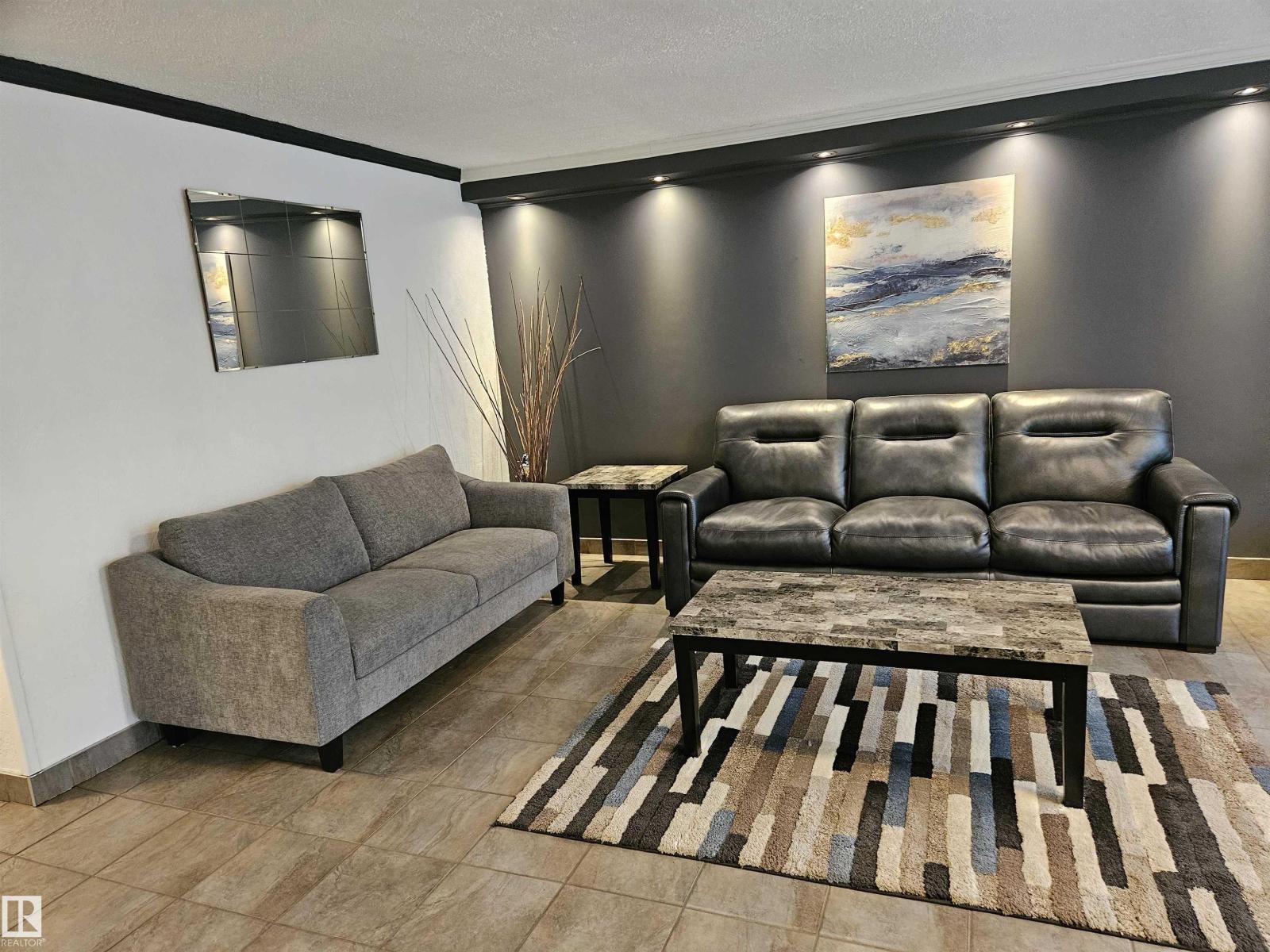 #1403 9816 112 St Nw, Edmonton, Alberta T5K 1L5 - Photo 3 - E4467858