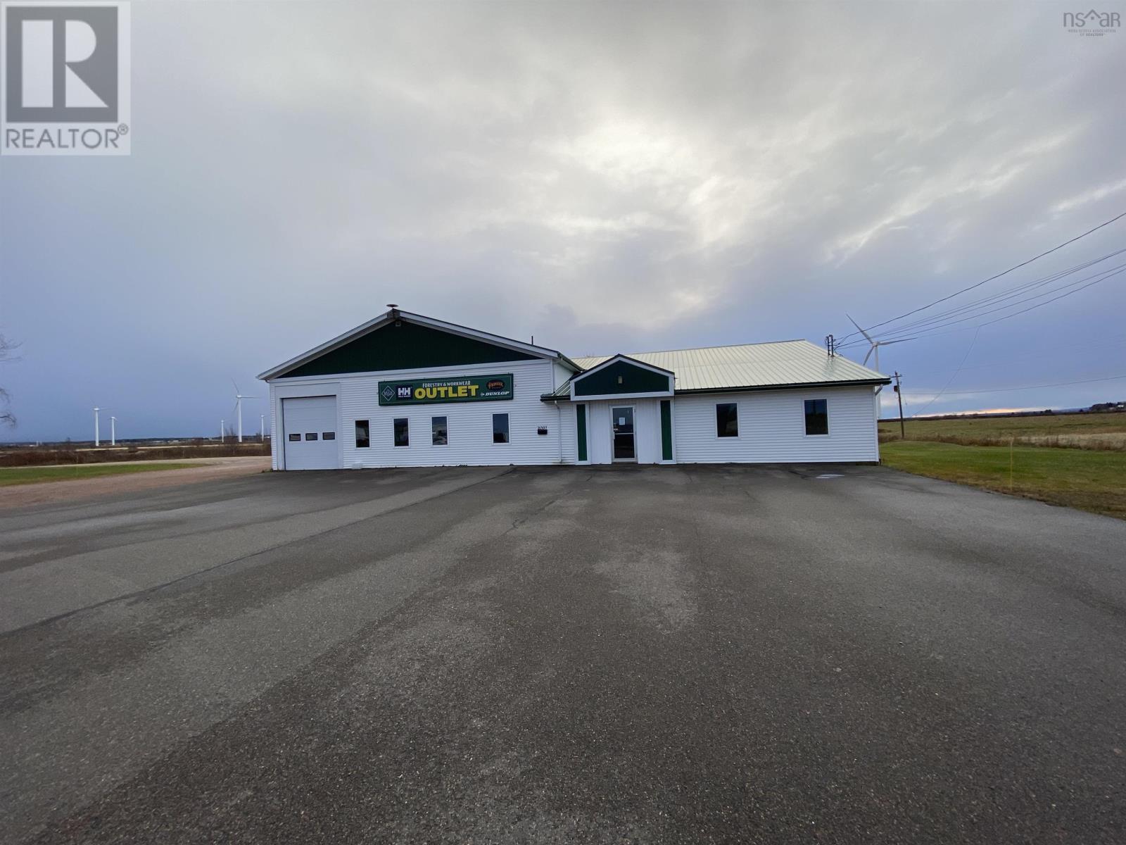 21397 Highway 2, Fort Lawrence, Nova Scotia  B4H 3Y5 - Photo 3 - 202528797