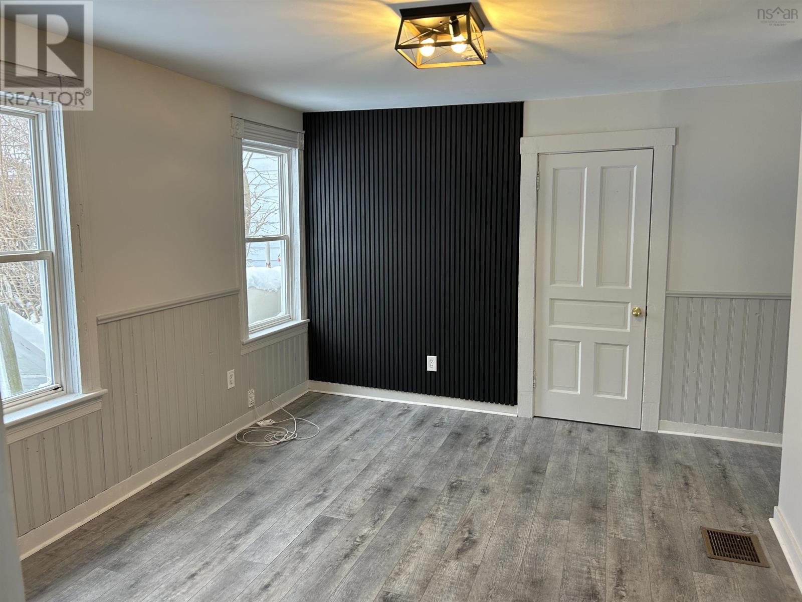 44 Central, Sydney, Nova Scotia  B1P 2A8 - Photo 12 - 202529300