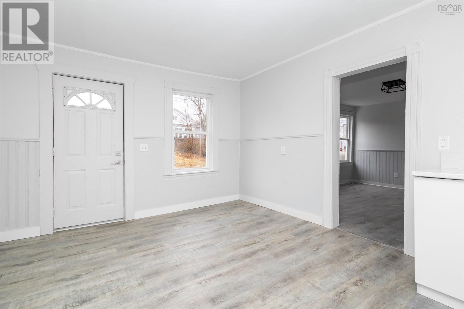 44 Central, Sydney, Nova Scotia  B1P 2A8 - Photo 17 - 202529300