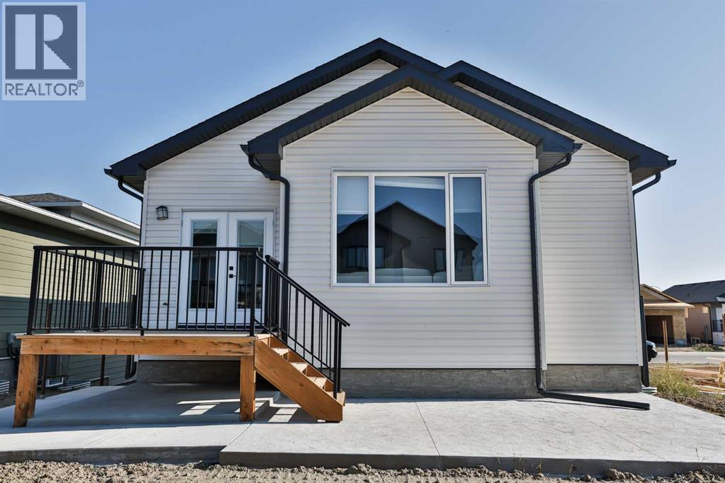 549 Riverhills Way W, Lethbridge, Alberta  T1K 8H8 - Photo 17 - A2273379
