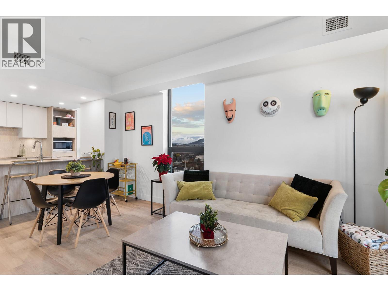 1488 Bertram Street Unit# 1005, Kelowna, British Columbia  V1Y 0M6 - Photo 3 - 10370474