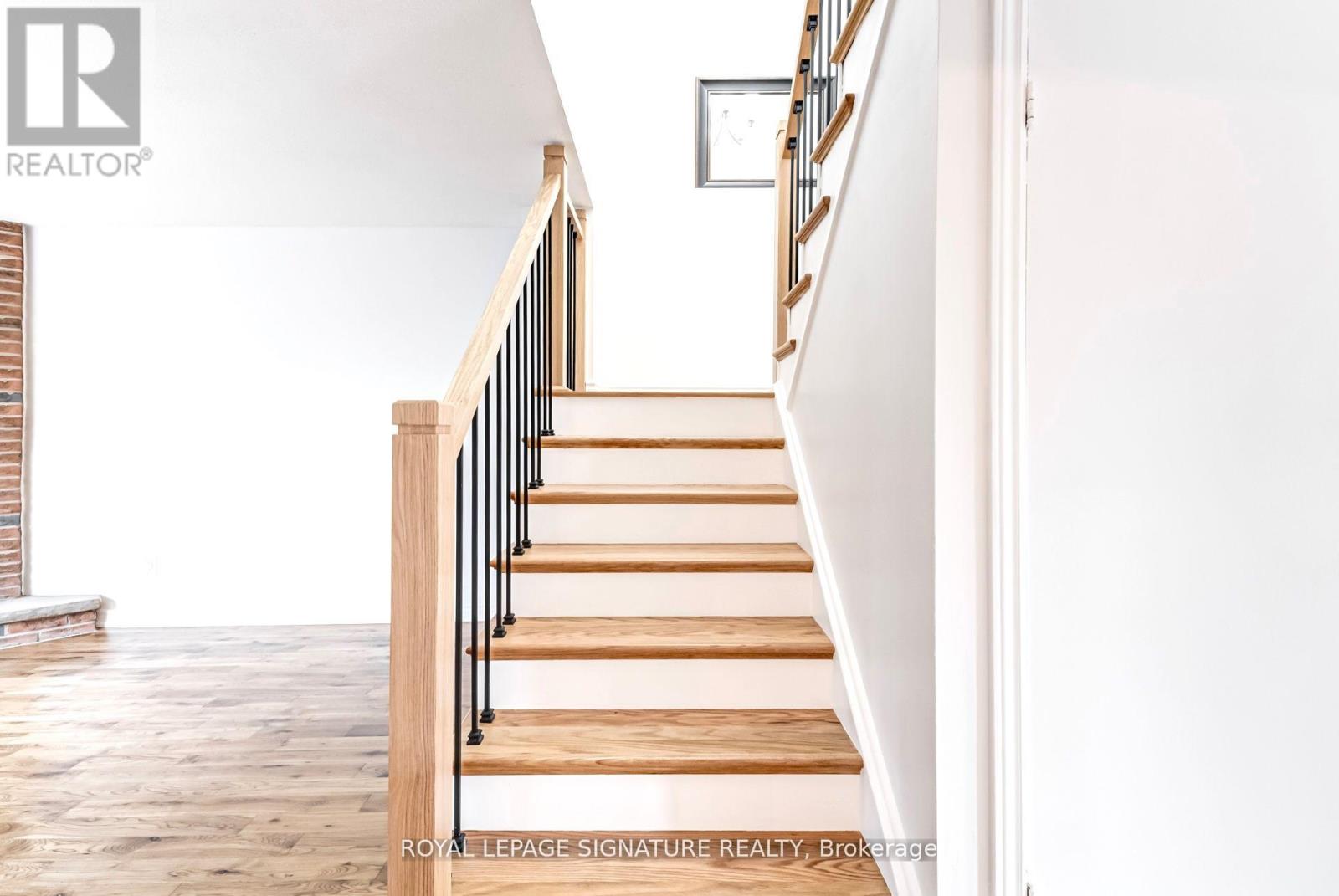 36 Denlow Drive, Brampton, Ontario L6Y 2L4 - Photo 13 - W12518262