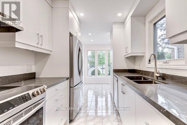 36 Denlow Drive, Brampton, Ontario L6Y 2L4 - Photo 8 - W12518262