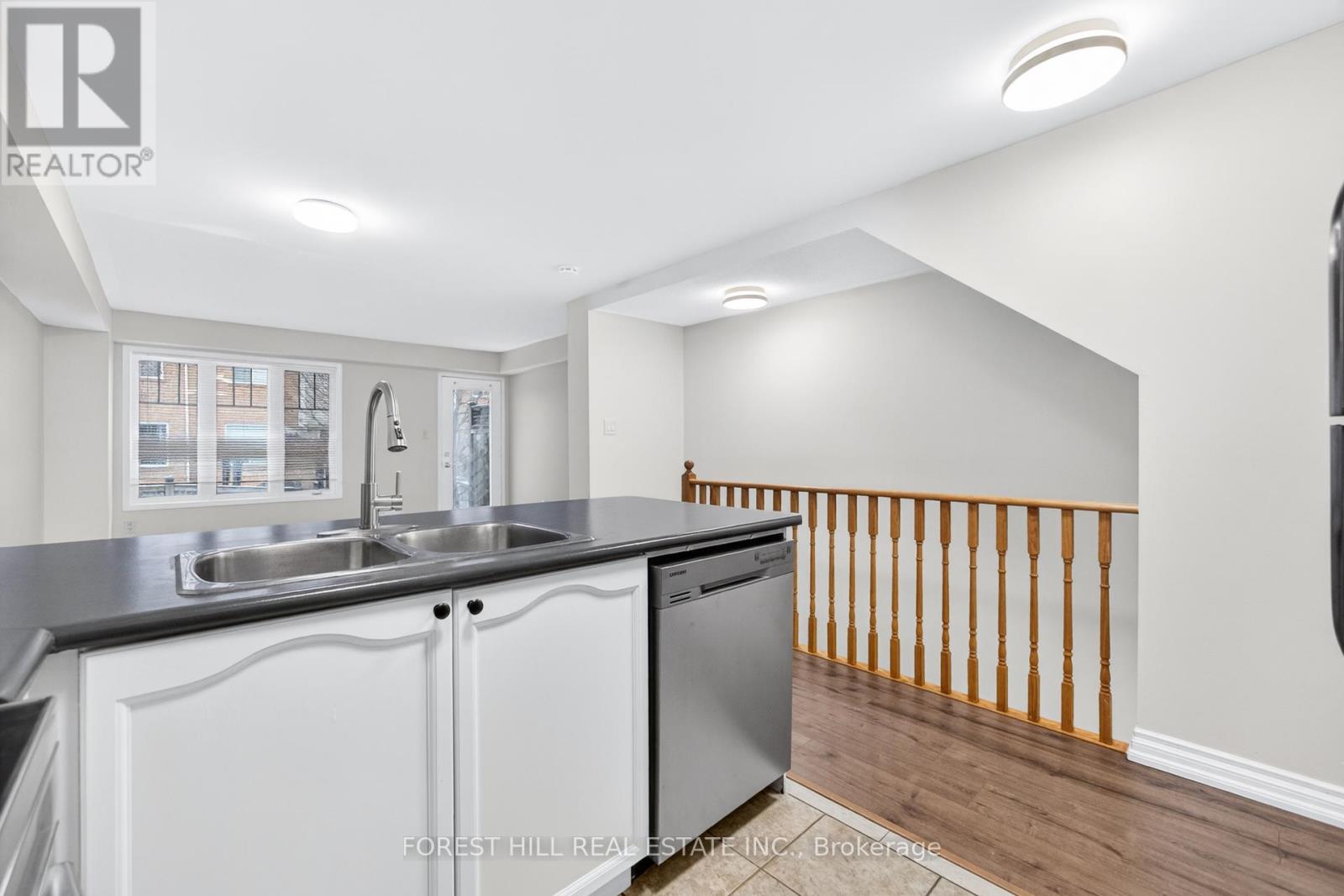 20 - 5050 Intrepid Drive, Mississauga, Ontario L5M 0E5 - Photo 11 - W12611116