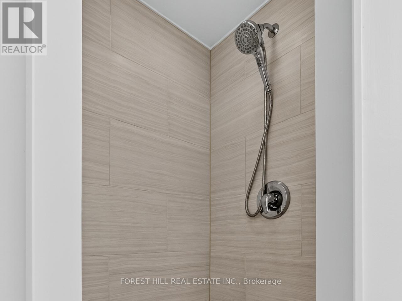 20 - 5050 Intrepid Drive, Mississauga, Ontario L5M 0E5 - Photo 22 - W12611116