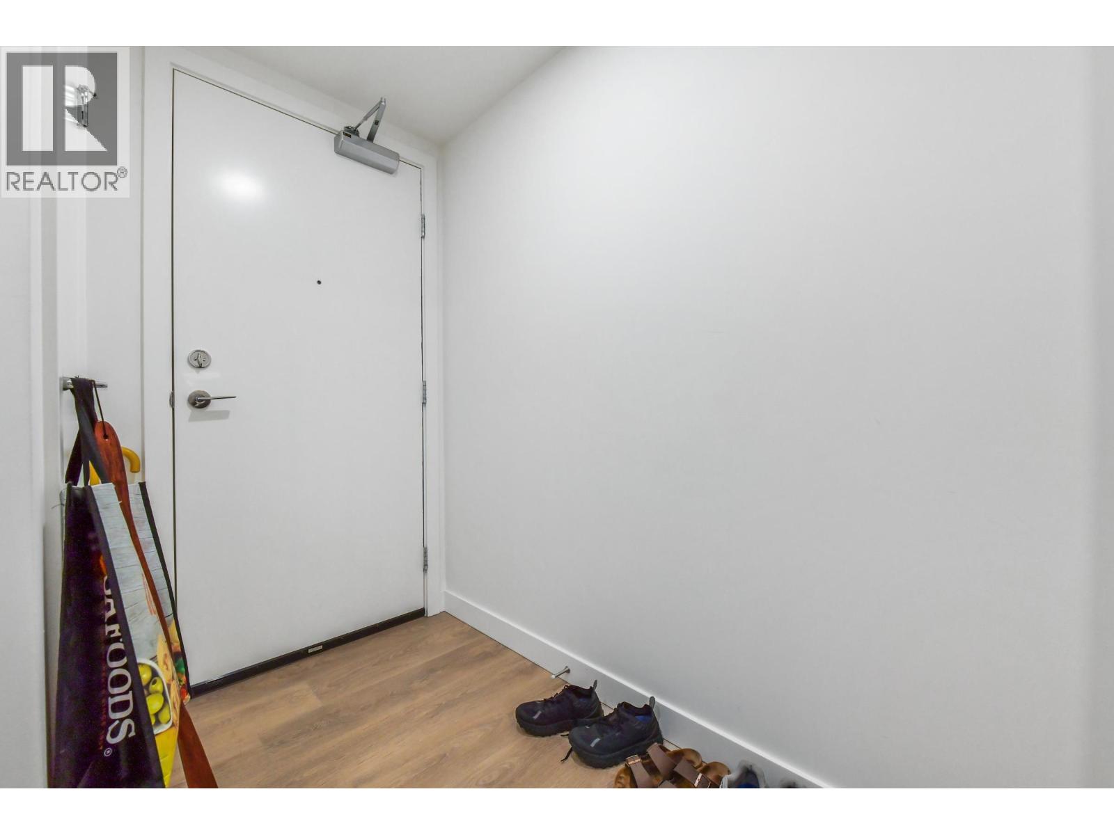 1406 308 Alderson Avenue, Coquitlam, British Columbia  V3K 0J2 - Photo 4 - R3073005