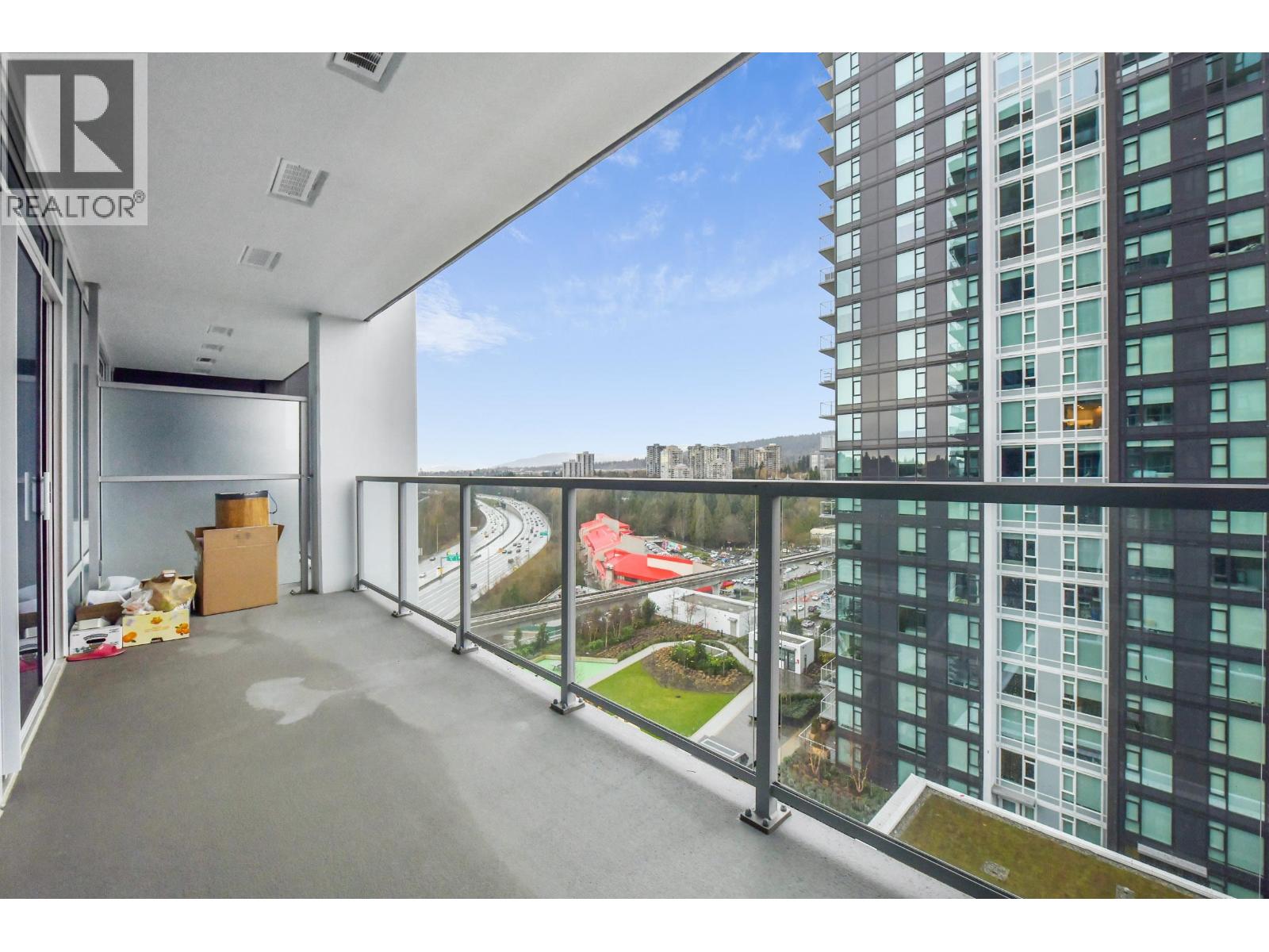 1406 308 Alderson Avenue, Coquitlam, British Columbia  V3K 0J2 - Photo 9 - R3073005