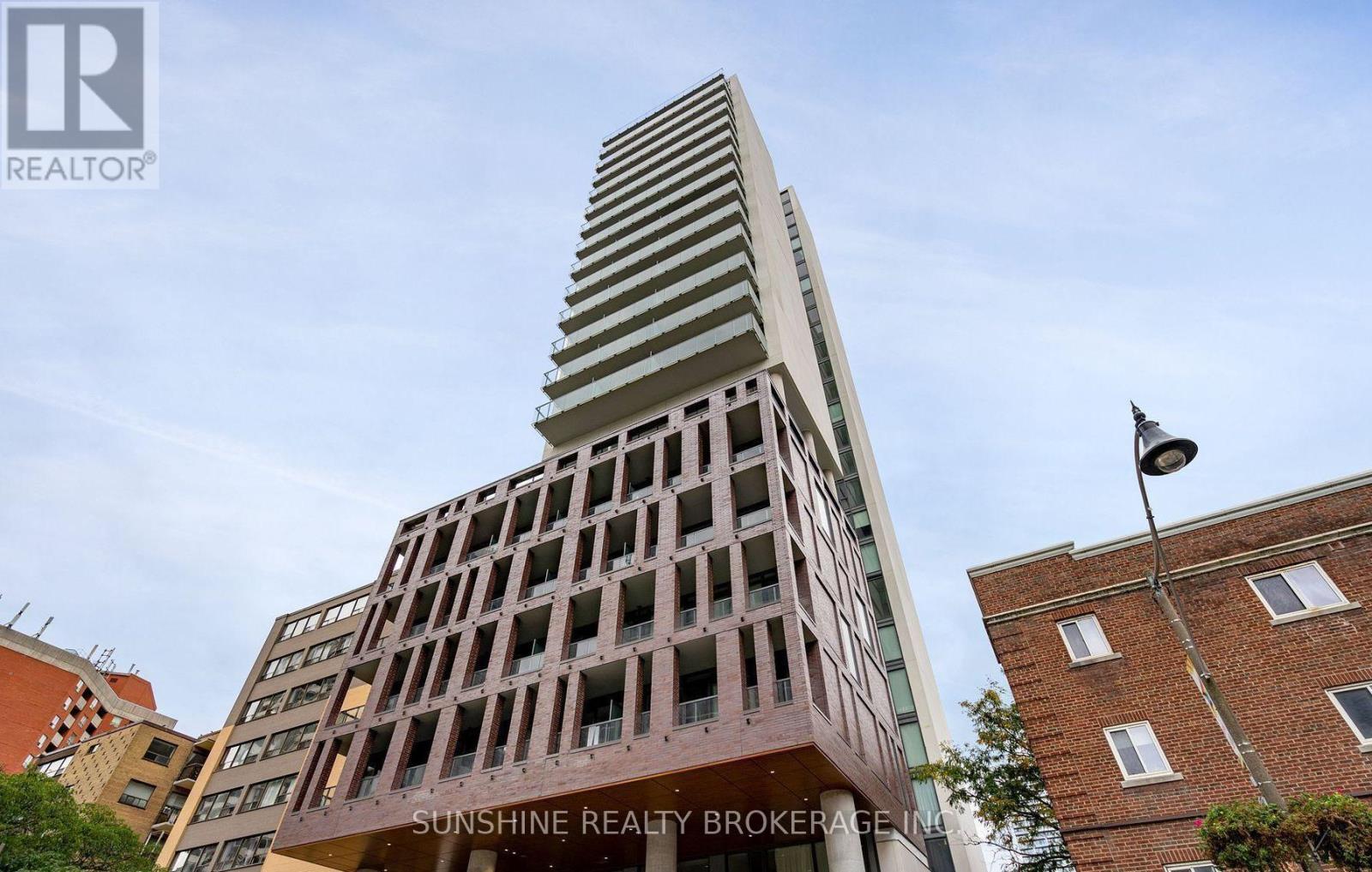 1708 - 81 Wellesley Street E, Toronto, Ontario  M4Y 0C5 - Photo 2 - C12616430