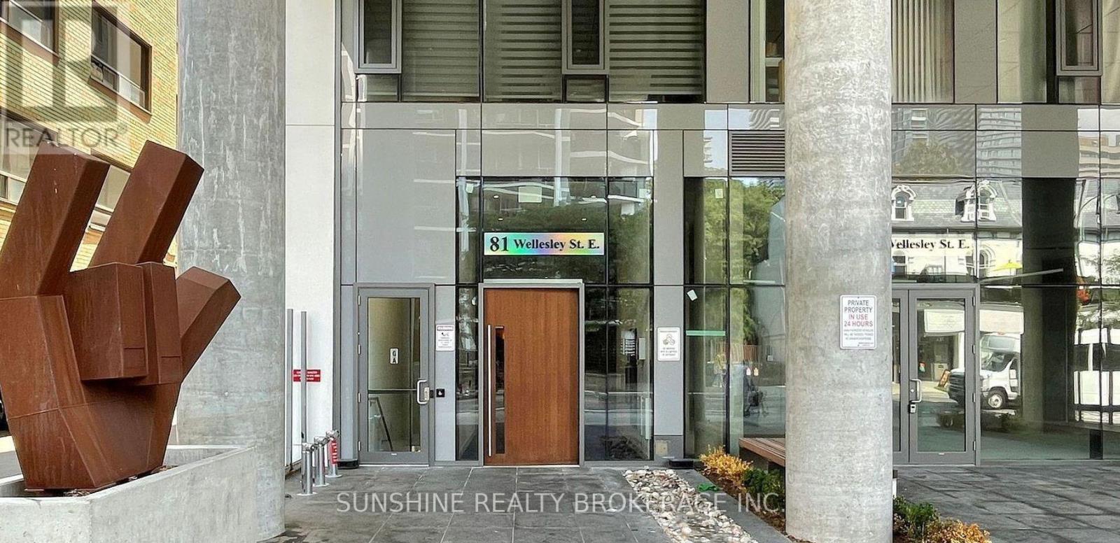 1708 - 81 Wellesley Street E, Toronto, Ontario  M4Y 0C5 - Photo 3 - C12616430