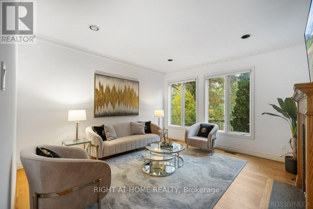 260 Byng Avenue, Toronto, Ontario  M2N 4L3 - Photo 13 - C12616456