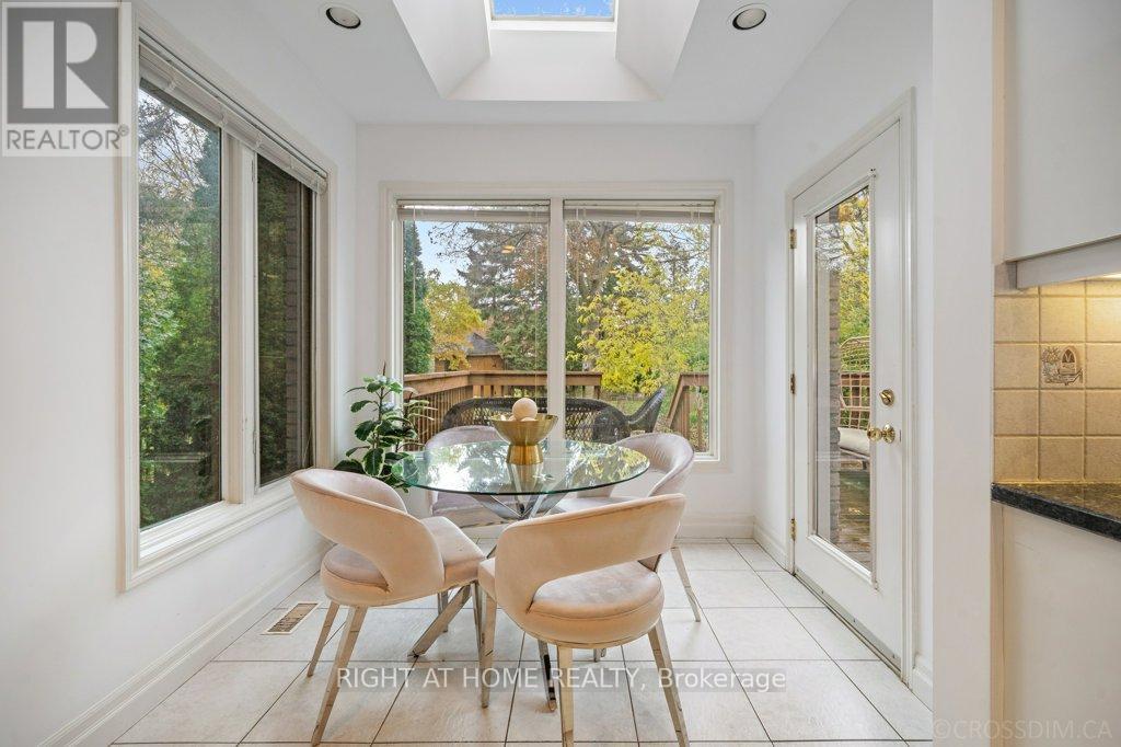 260 Byng Avenue, Toronto, Ontario  M2N 4L3 - Photo 19 - C12616456