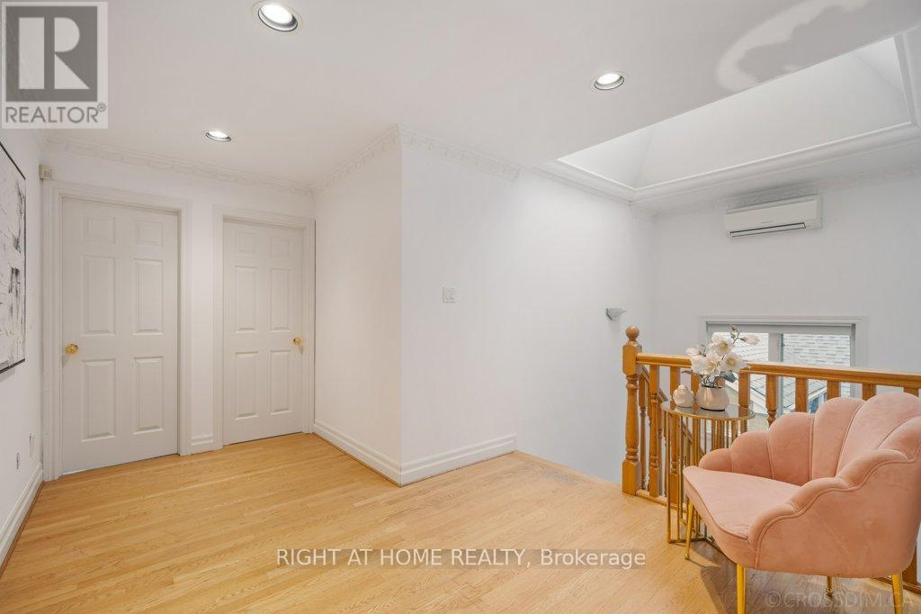 260 Byng Avenue, Toronto, Ontario  M2N 4L3 - Photo 22 - C12616456