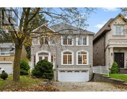 260 BYNG AVENUE, Toronto, Ontario