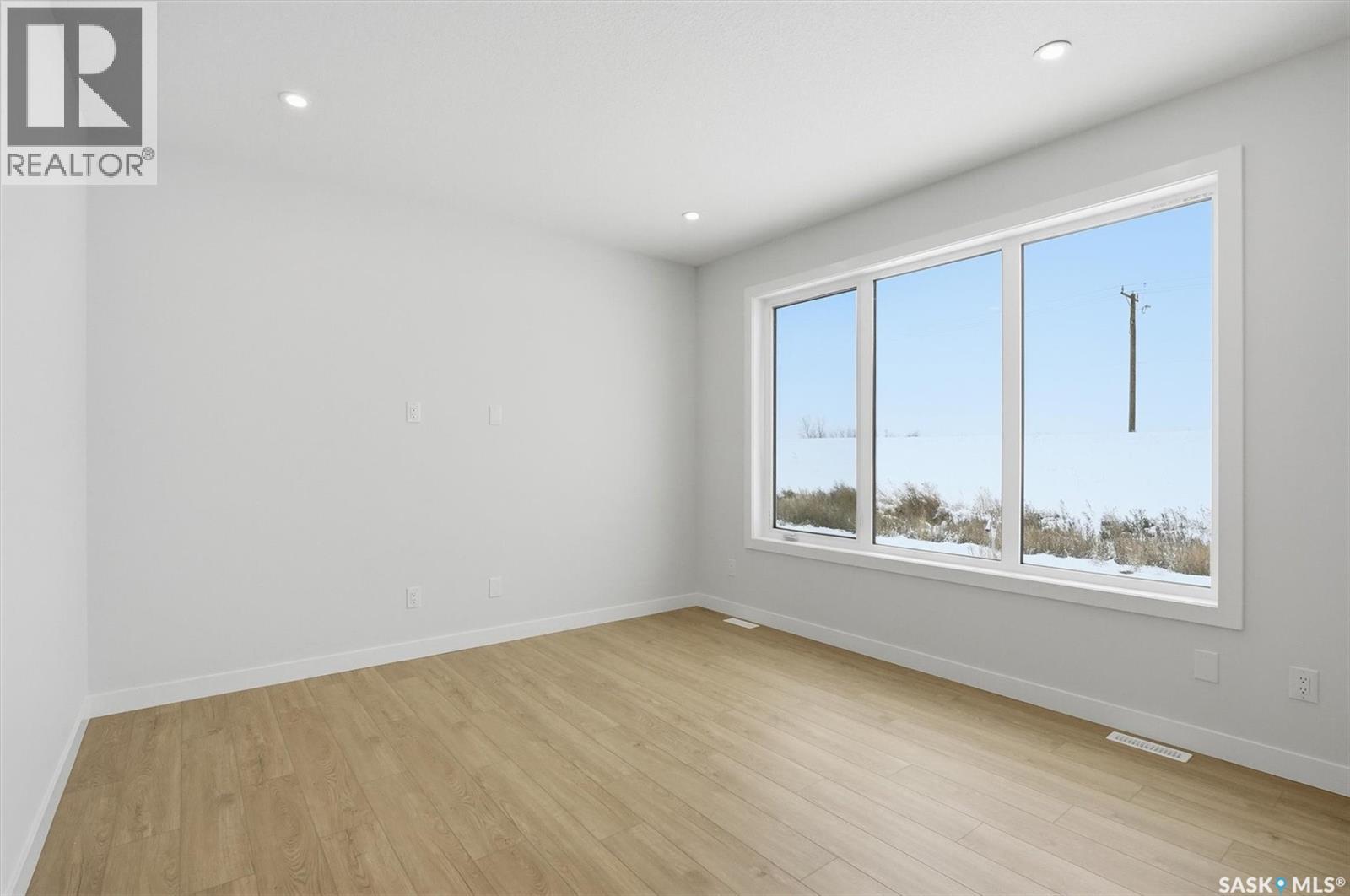 470 Cockcroft Place, Saskatoon, Saskatchewan  S7V 1Y9 - Photo 10 - SK025474