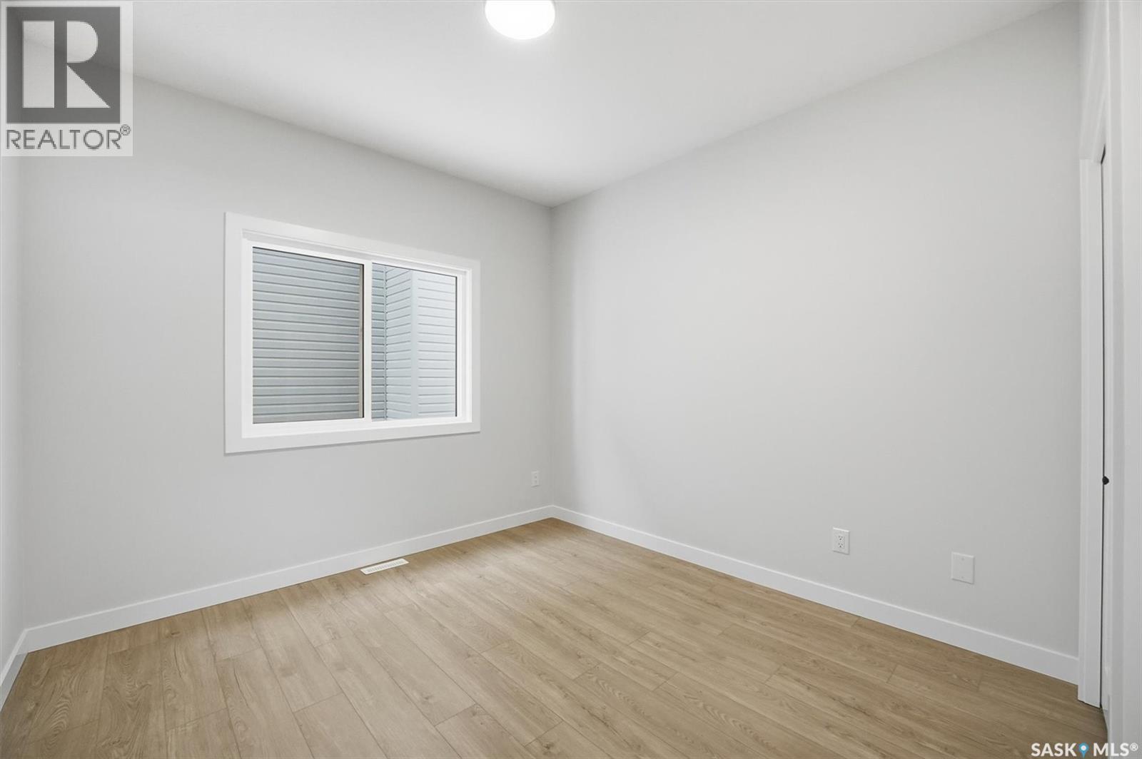 470 Cockcroft Place, Saskatoon, Saskatchewan  S7V 1Y9 - Photo 14 - SK025474