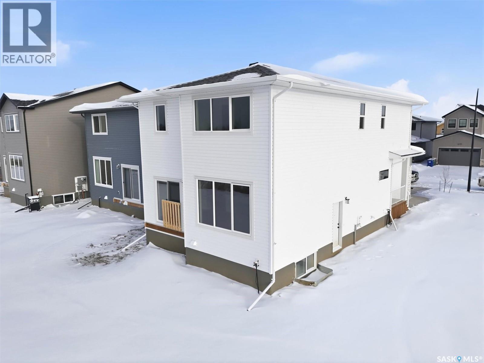 470 Cockcroft Place, Saskatoon, Saskatchewan  S7V 1Y9 - Photo 2 - SK025474