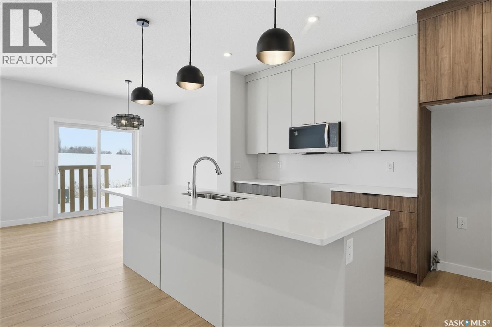 470 Cockcroft Place, Saskatoon, Saskatchewan  S7V 1Y9 - Photo 7 - SK025474