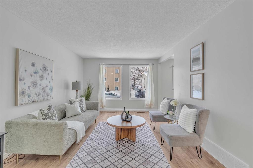 39 Marlow Court, Winnipeg, Manitoba  R2P 0A5 - Photo 3 - 202529732