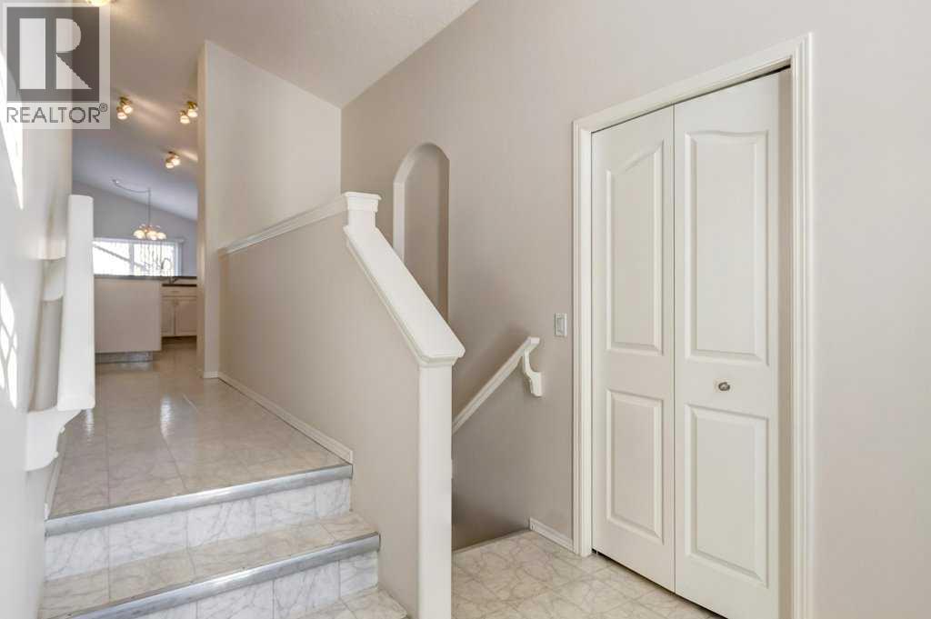 36 Brightondale Crescent Se, Calgary, Alberta  T2Z 4G6 - Photo 5 - A2274201