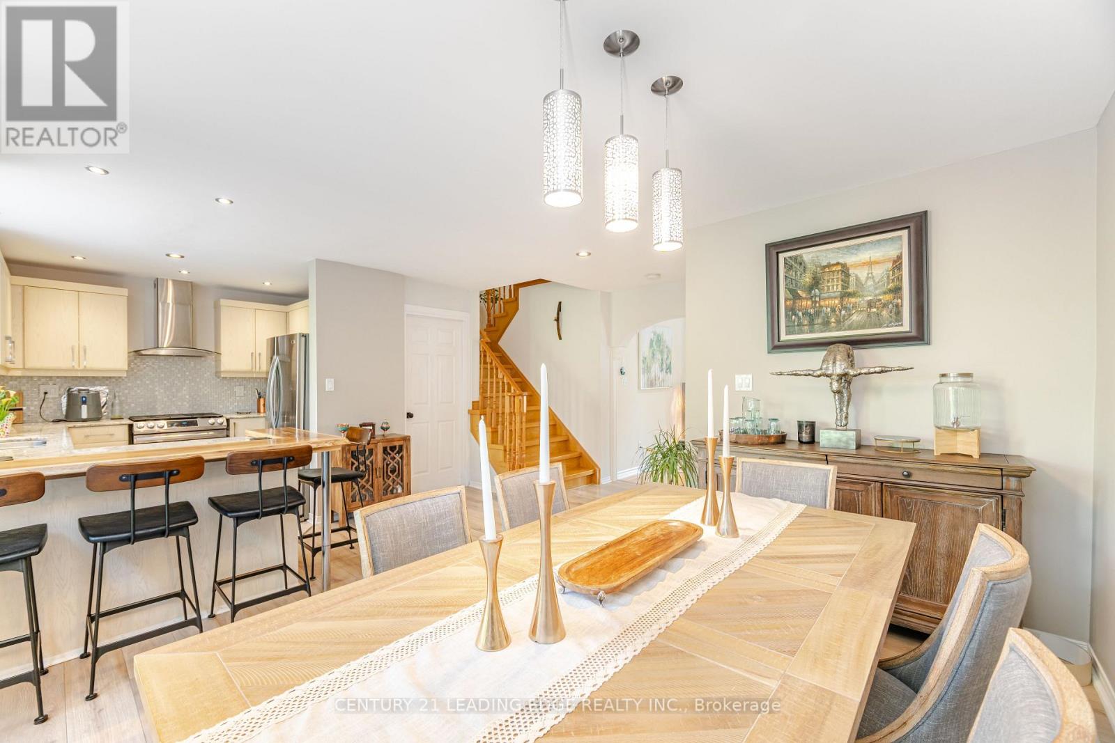 344 Marble Place, Newmarket, Ontario  L3X 2R7 - Photo 10 - N12616404