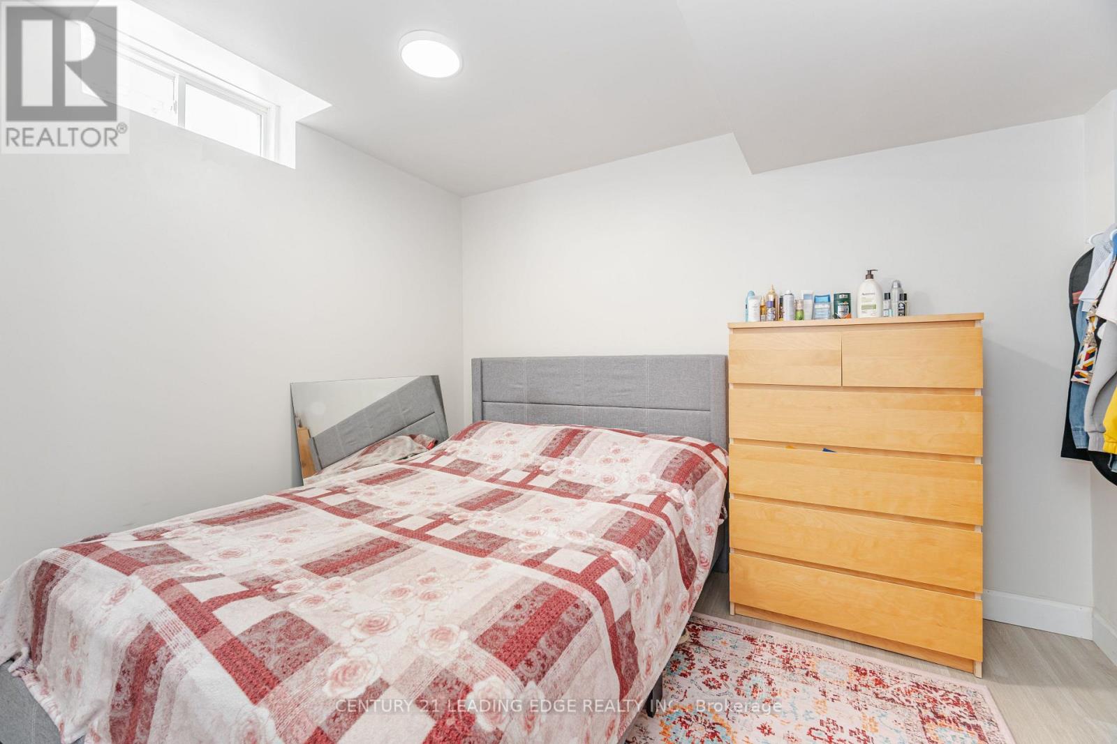 344 Marble Place, Newmarket, Ontario  L3X 2R7 - Photo 38 - N12616404