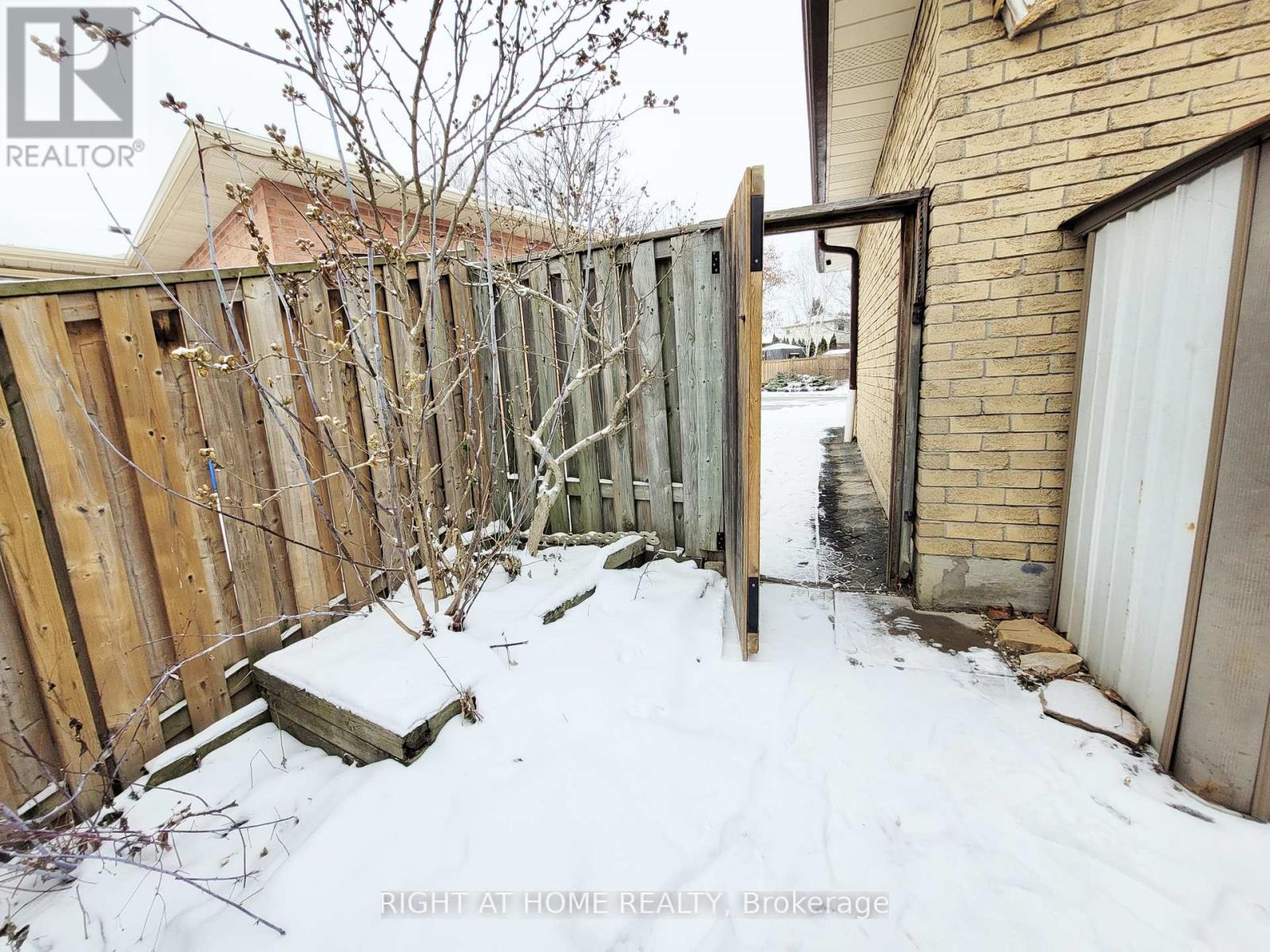 Basement - 588 Brooks Howard Court, Newmarket, Ontario  L3Y 6V1 - Photo 13 - N12616452