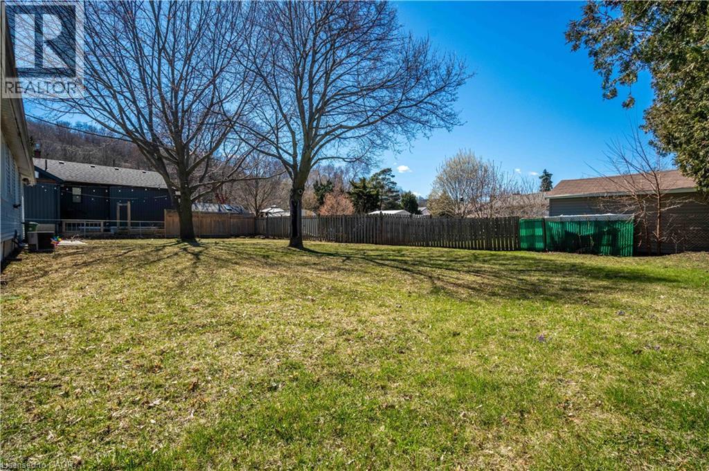 1 Hill Place Unit# A, Hamilton, Ontario  L8G 2W3 - Photo 32 - 40793366