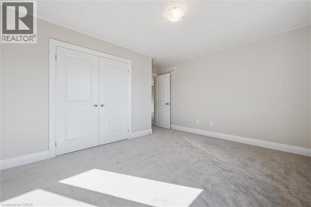 916 Valencia Court, Kitchener, Ontario  N2R 0R5 - Photo 25 - 40779385