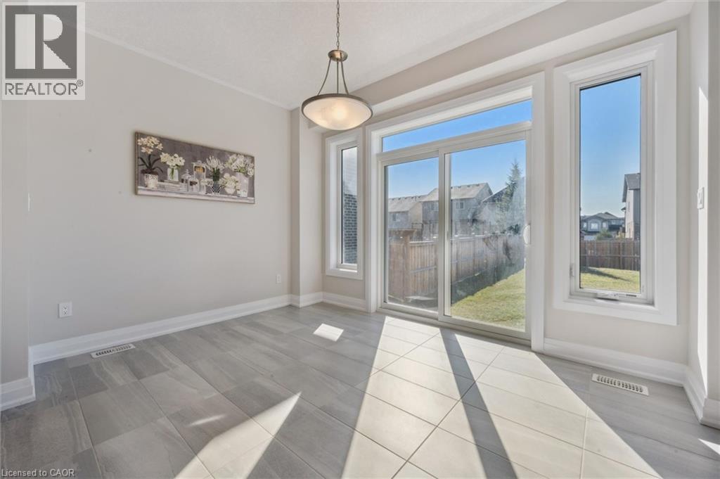 916 Valencia Court, Kitchener, Ontario  N2R 0R5 - Photo 8 - 40779385