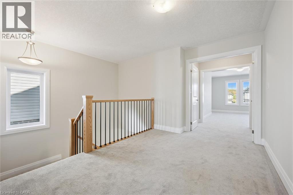 916 Valencia Court, Kitchener, Ontario  N2R 0R5 - Photo 16 - 40779385