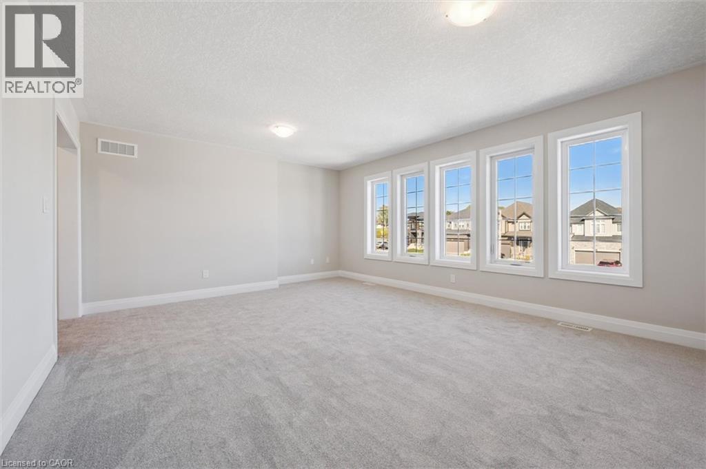 916 Valencia Court, Kitchener, Ontario  N2R 0R5 - Photo 29 - 40779385