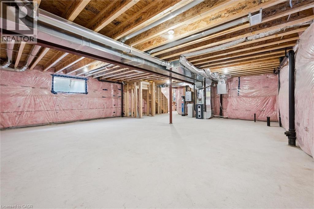 916 Valencia Court, Kitchener, Ontario  N2R 0R5 - Photo 36 - 40779385