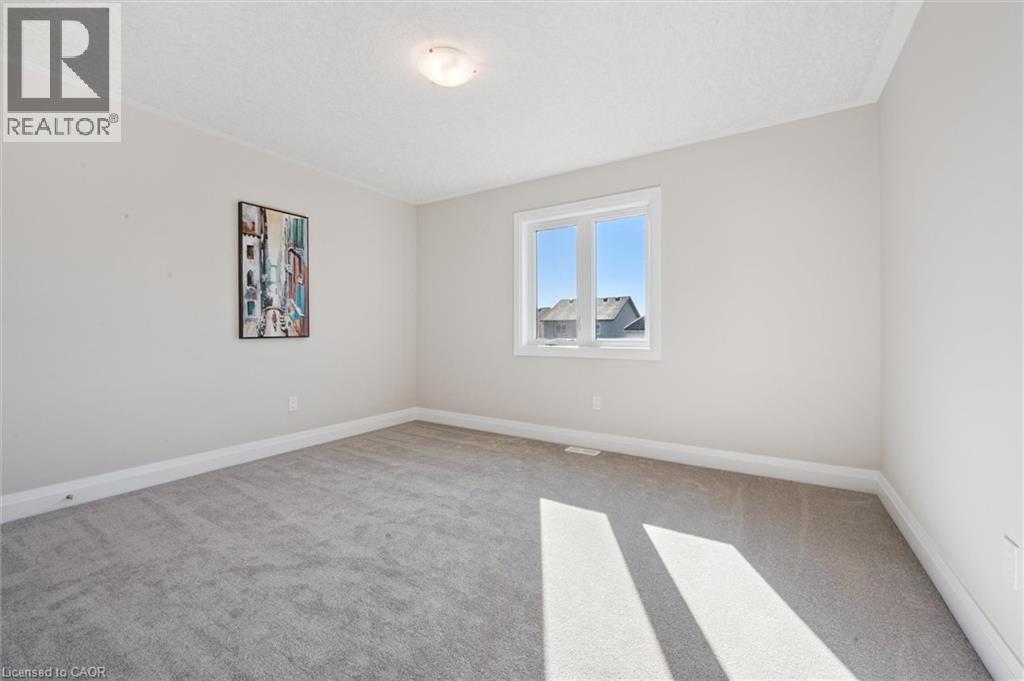 916 Valencia Court, Kitchener, Ontario  N2R 0R5 - Photo 18 - 40779385