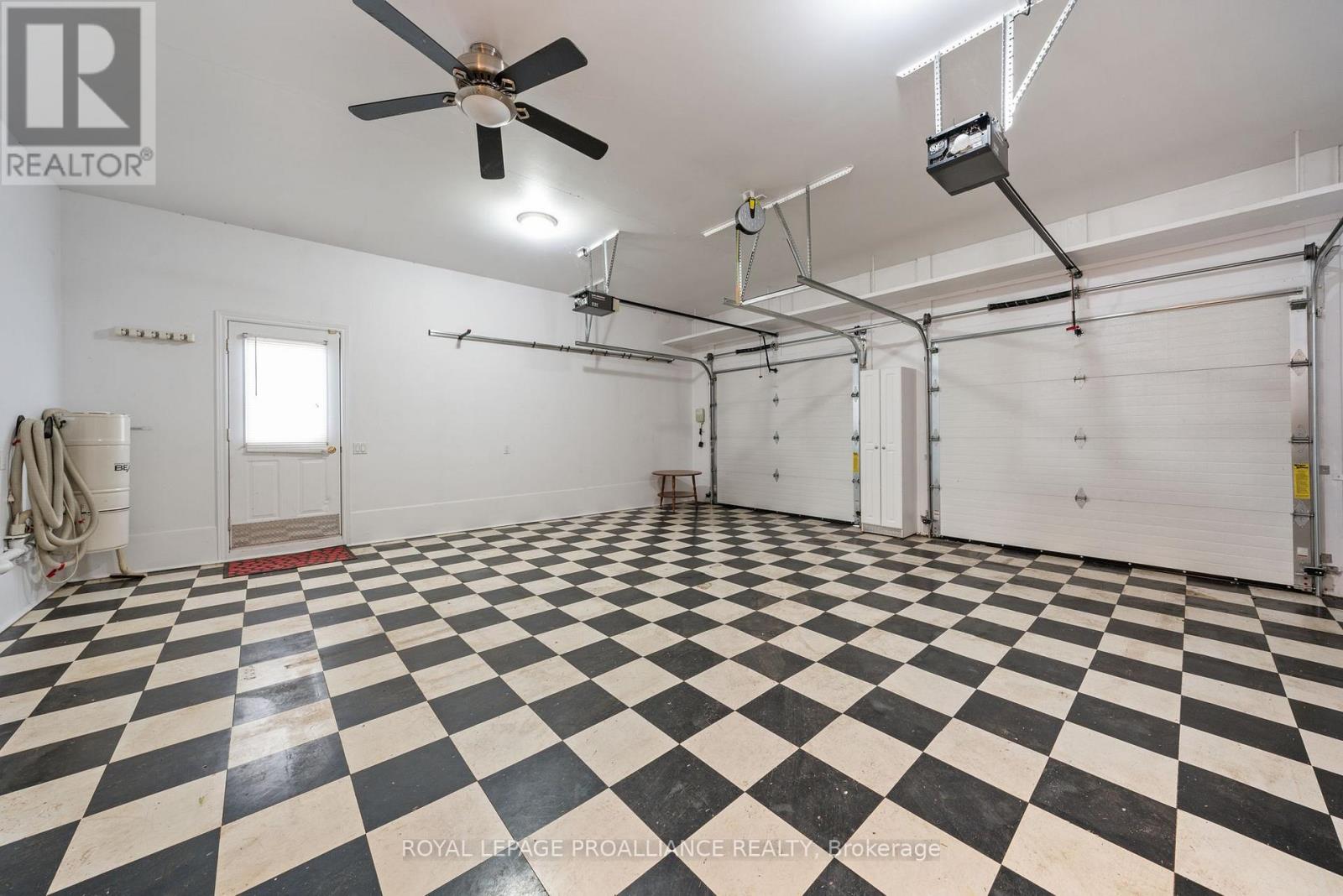 71 Oak Ridge Boulevard, Belleville, Ontario  K8N 5W3 - Photo 38 - X12616560