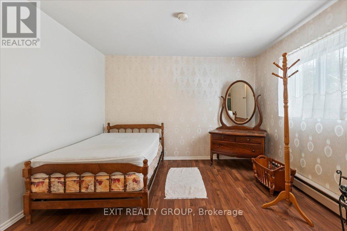 36 Valleyview Crescent, Belleville, Ontario  K8P 3G1 - Photo 13 - X12616562