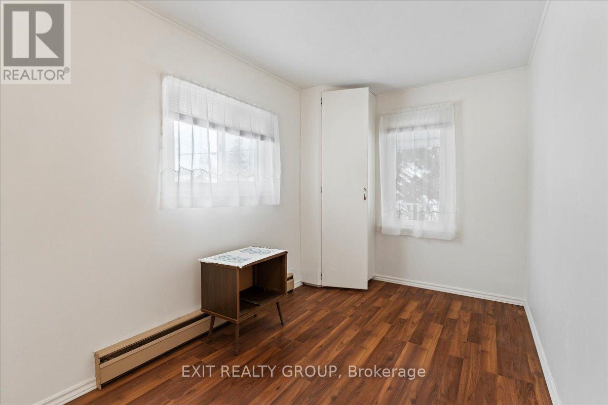 36 Valleyview Crescent, Belleville, Ontario  K8P 3G1 - Photo 14 - X12616562