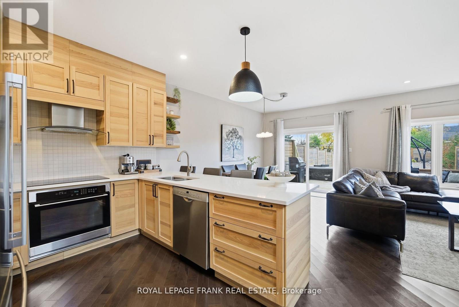 62 Helen Street, Kawartha Lakes, Ontario  K0M 1A0 - Photo 6 - X12616622