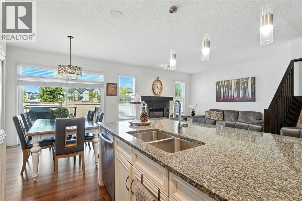 57 Evansglen Mews Nw, Calgary, Alberta  T3P 0P1 - Photo 4 - A2272029