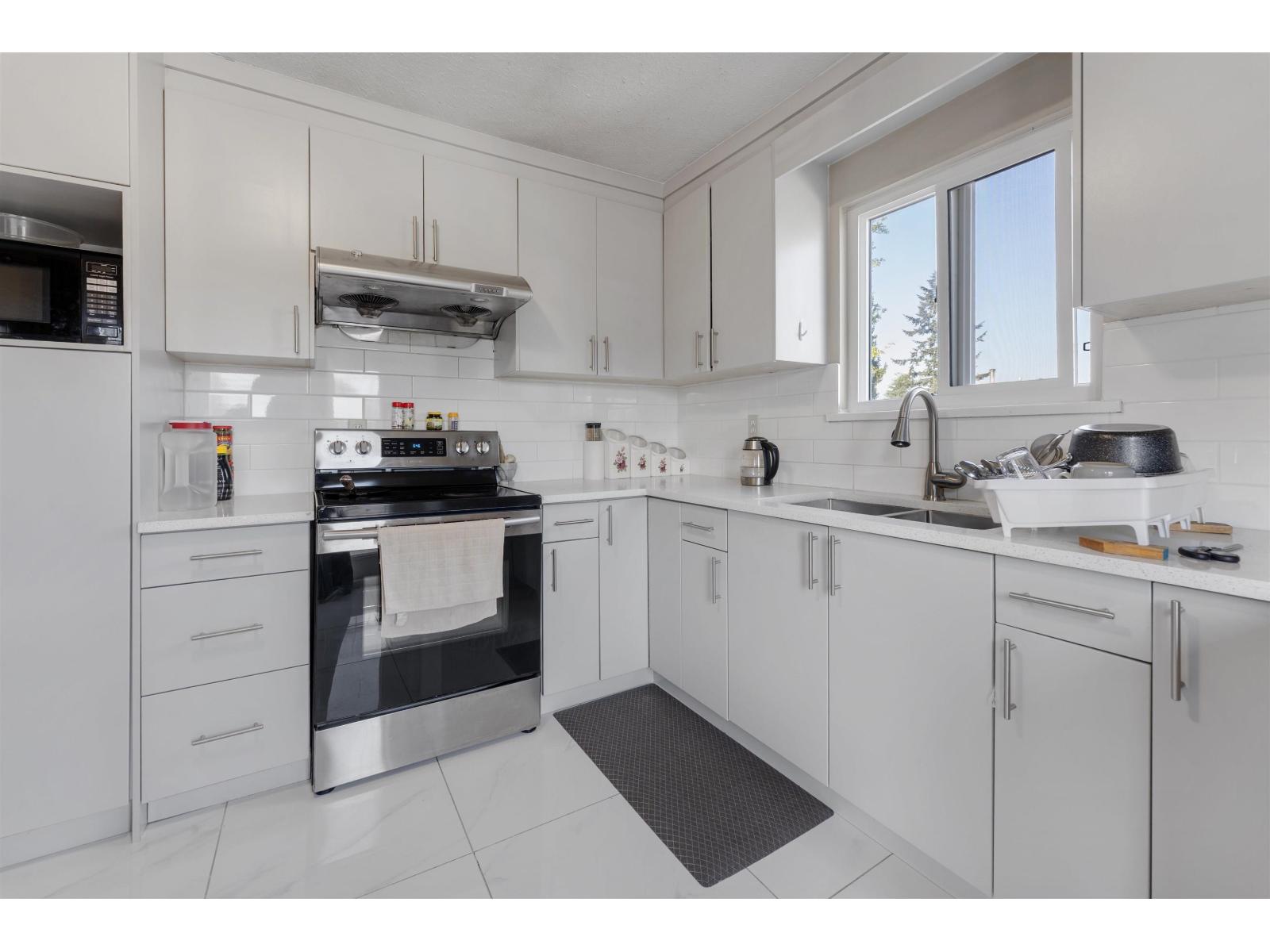 12248 80a Avenue, Surrey, British Columbia  V3W 7R8 - Photo 10 - R3073190