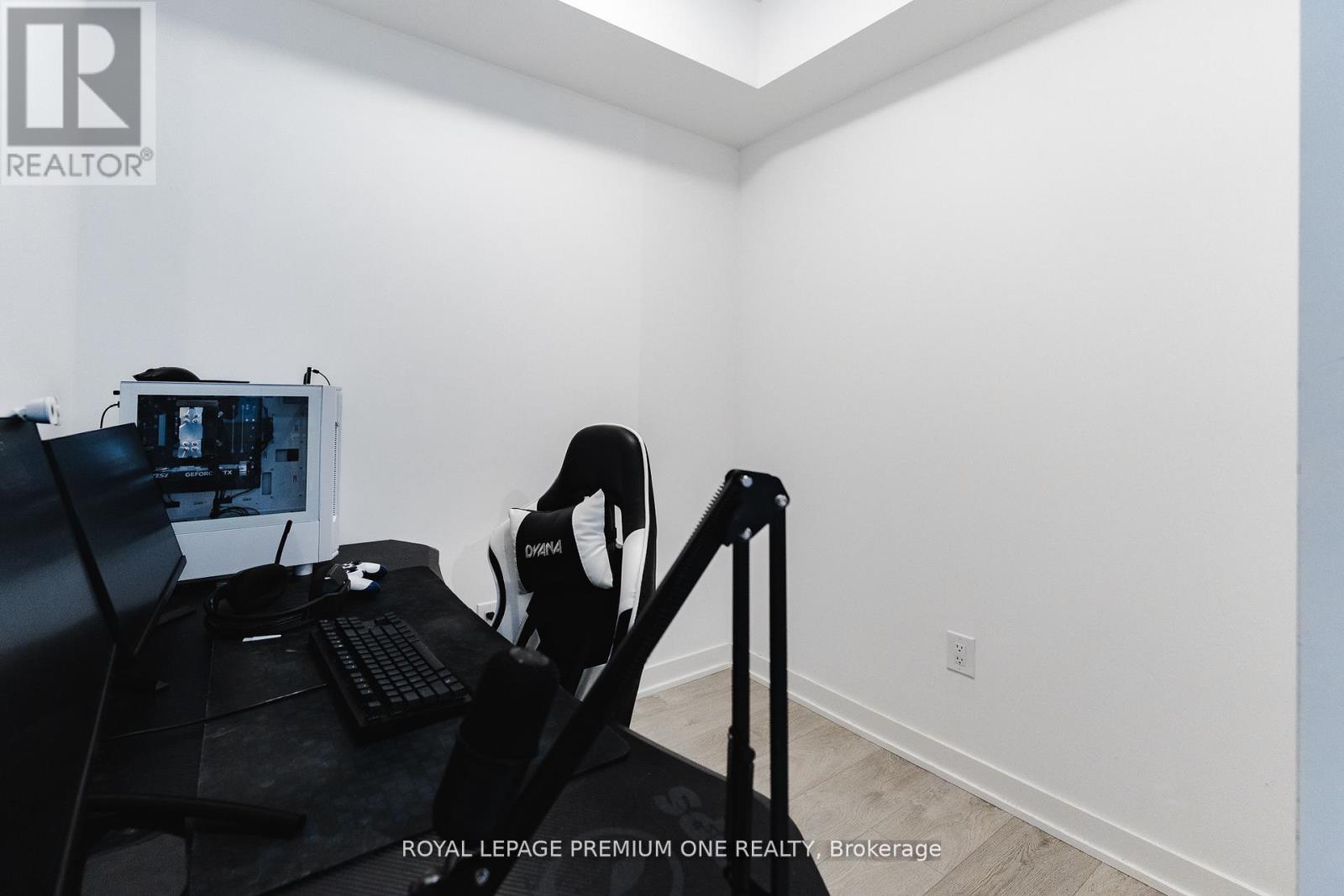 1402 - 36 Zorra Street, Toronto, Ontario  M8Z 0G5 - Photo 17 - W12616402