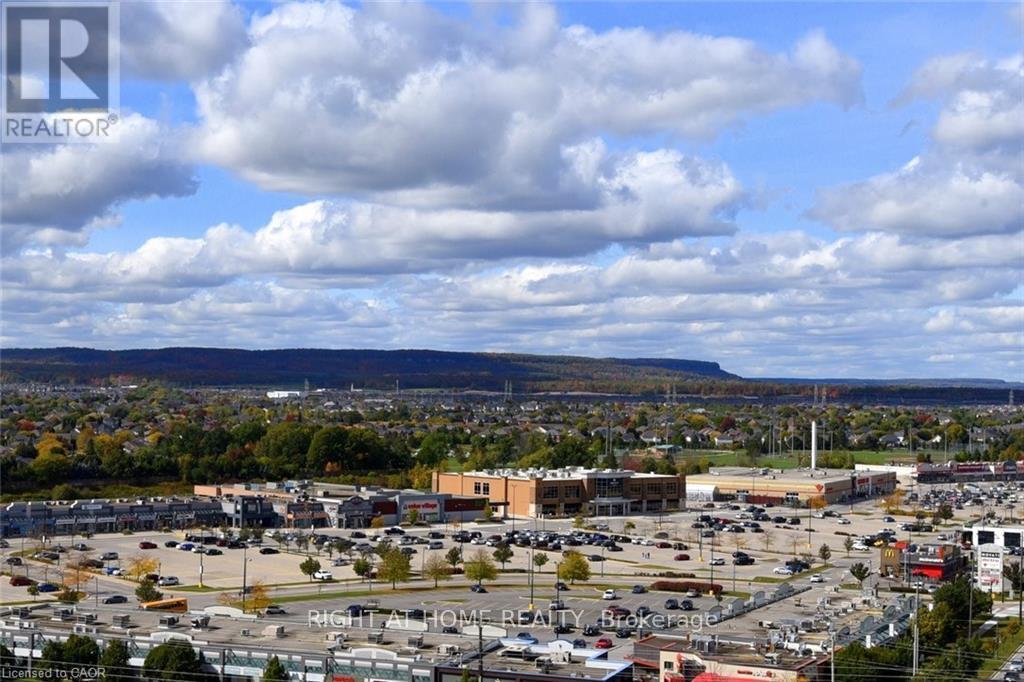 1705 - 1940 Ironstone Drive, Burlington, Ontario  L7L 0E4 - Photo 30 - W12616416