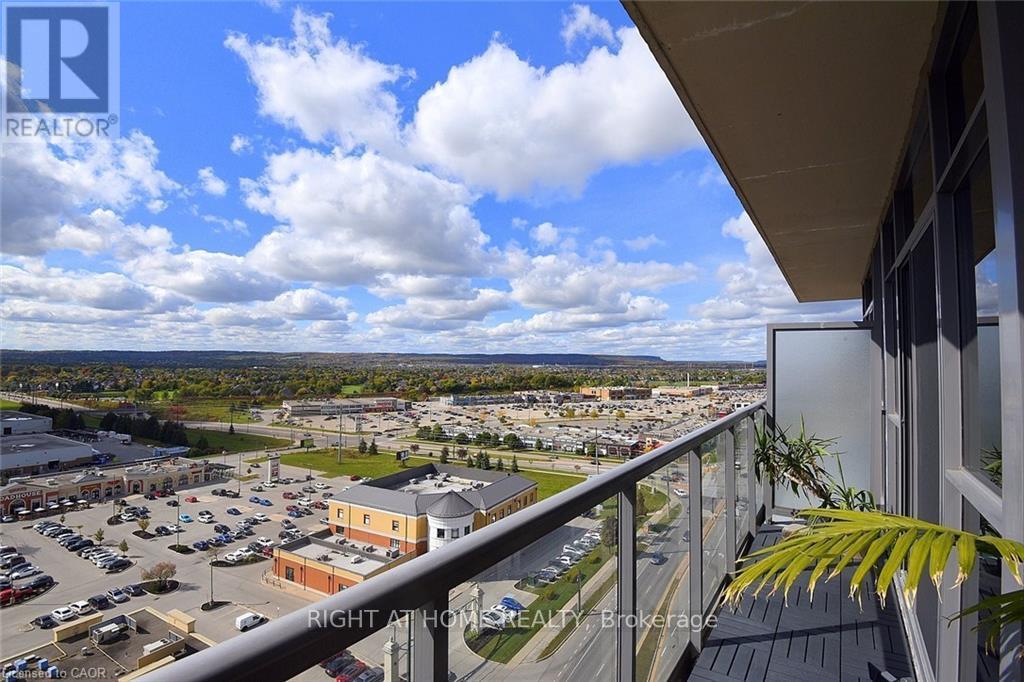 1705 - 1940 Ironstone Drive, Burlington, Ontario  L7L 0E4 - Photo 33 - W12616416