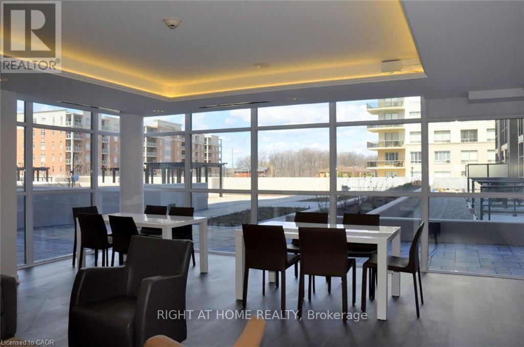 1705 - 1940 Ironstone Drive, Burlington, Ontario  L7L 0E4 - Photo 34 - W12616416