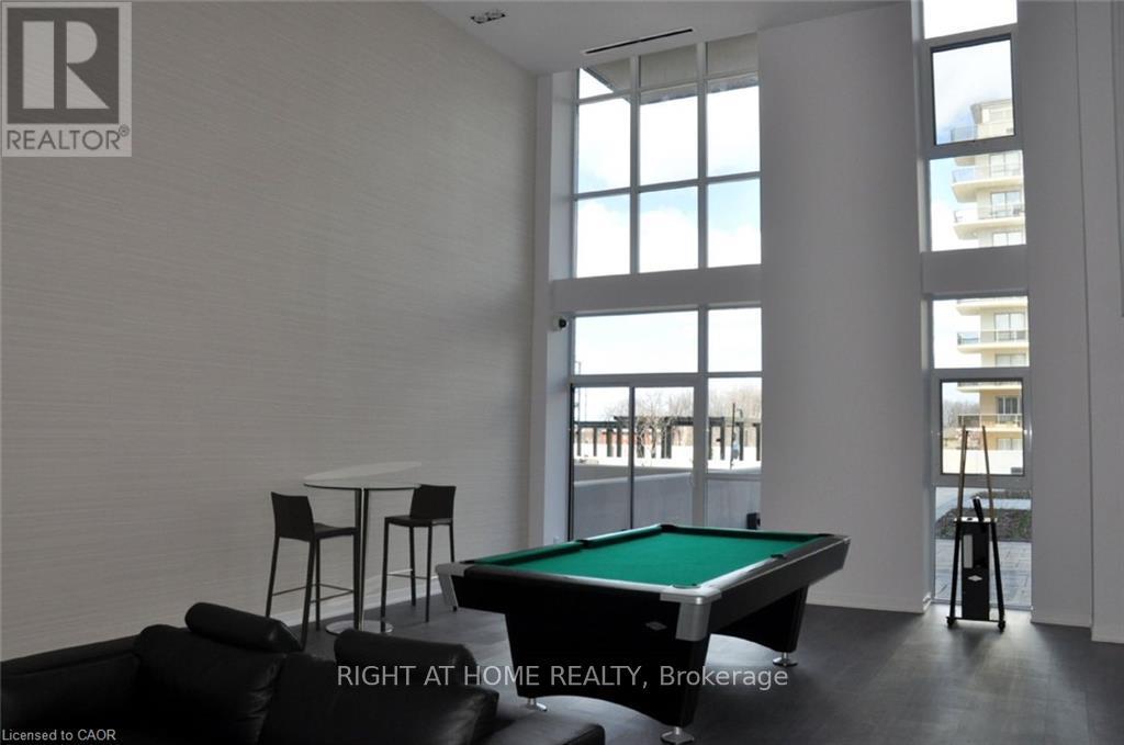 1705 - 1940 Ironstone Drive, Burlington, Ontario  L7L 0E4 - Photo 36 - W12616416