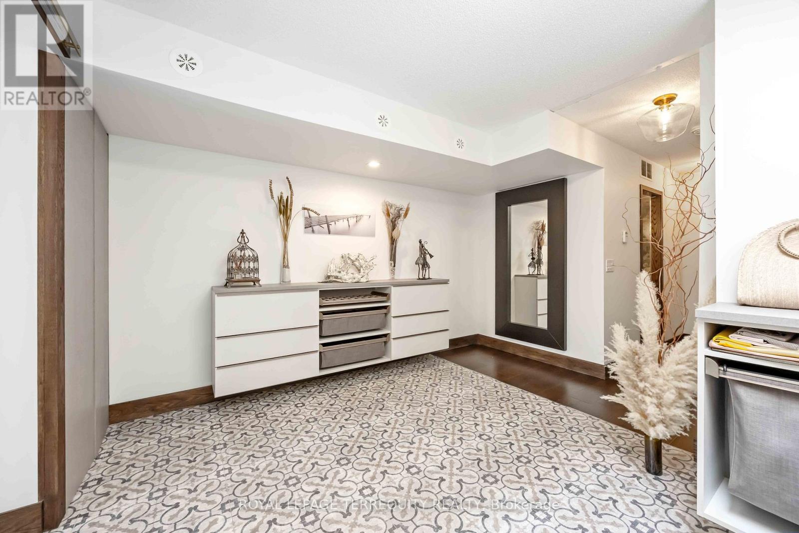 30 - 3 Elsie Lane, Toronto, Ontario  M6P 0B8 - Photo 23 - W12616418