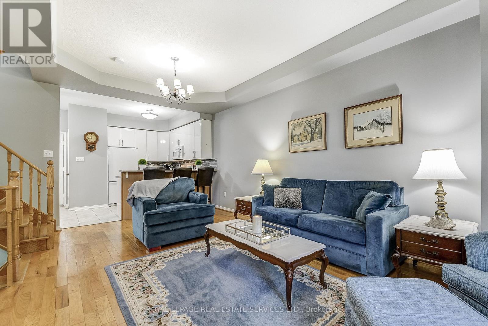 200 Glenashton Drive, Oakville, Ontario  L6H 6H6 - Photo 13 - W12616426