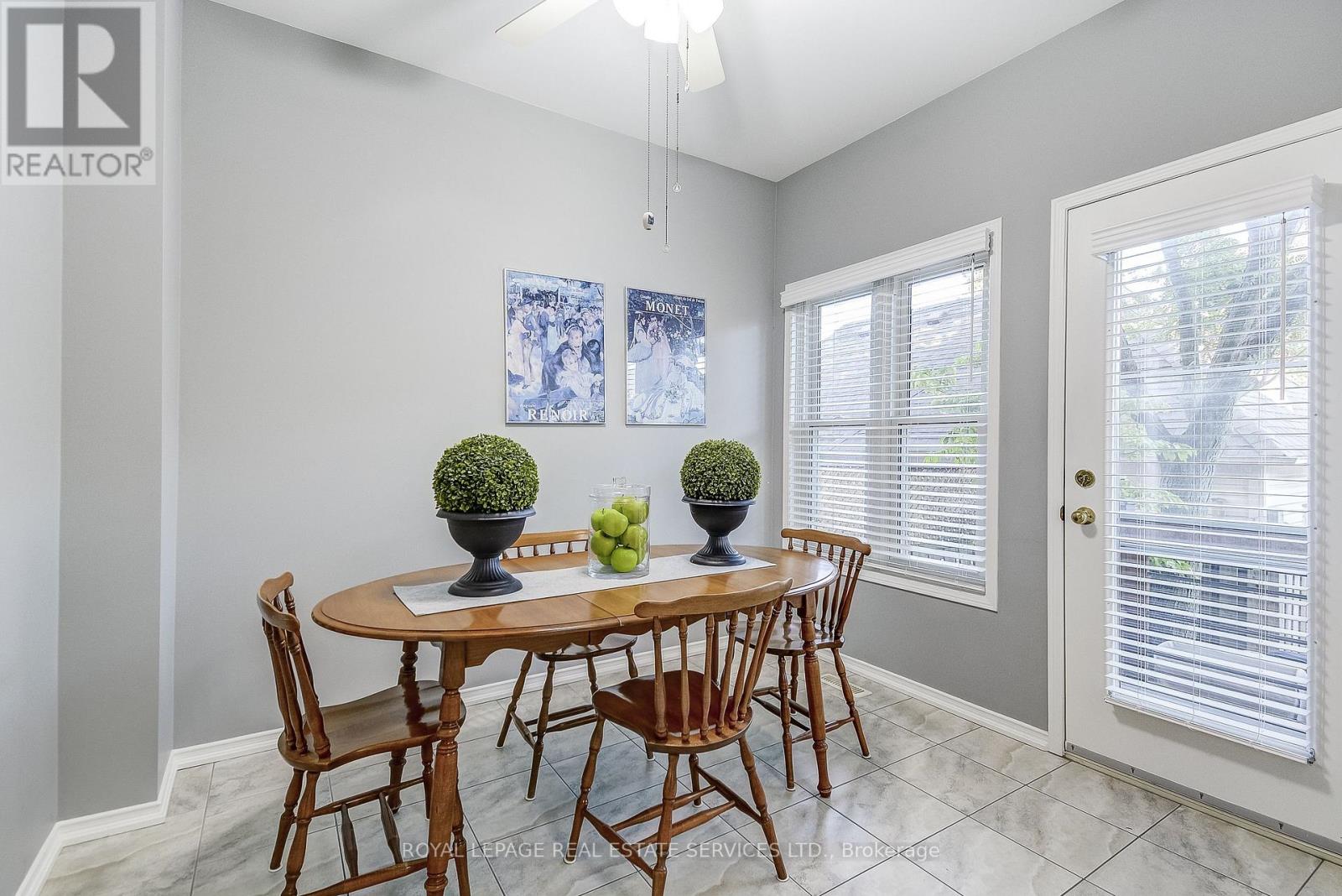 200 Glenashton Drive, Oakville, Ontario  L6H 6H6 - Photo 22 - W12616426